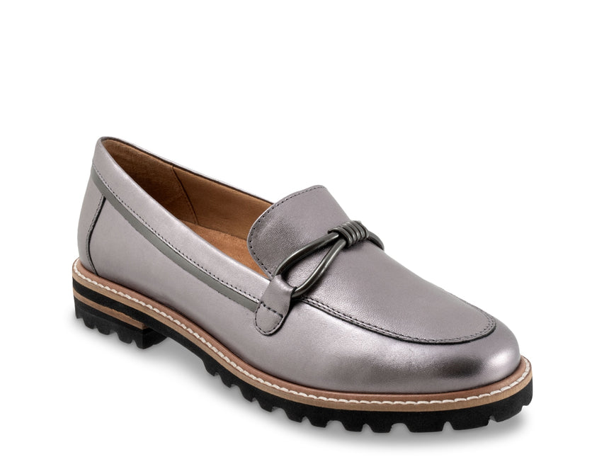 Fiora Loafer